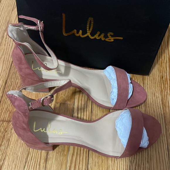 Lulu’s Harper Rusty Rose Suede Ankle Strap Pumps | Size 11 - Picture 5 of 8